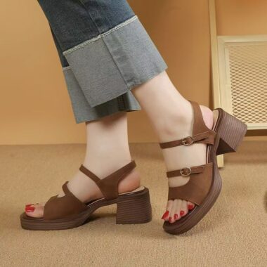 Retro chunky heel waterproof platform strap women sandals