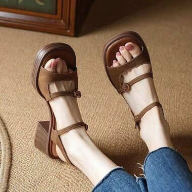 Retro chunky heel waterproof platform strap women sandals