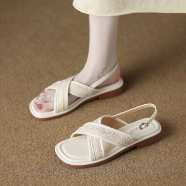 Retro soft leather flat casual fashion women sandals