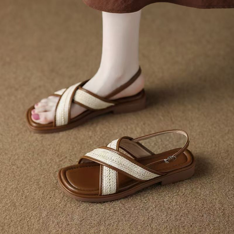 Retro soft leather flat casual fashion women sandals