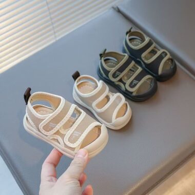 Soft sole closed-toe summer sandals for toddler boys