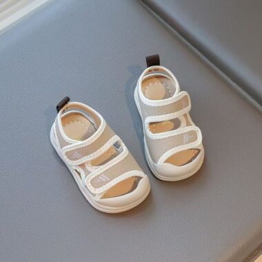 Soft sole closed-toe summer sandals for toddler boys