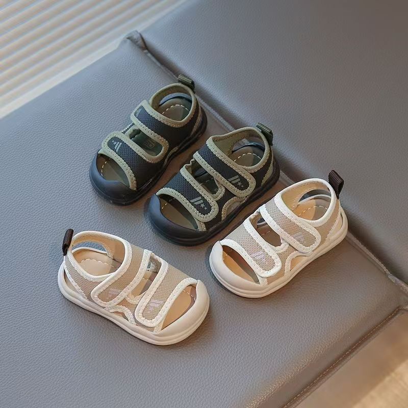 Soft sole closed-toe summer sandals for toddler boys