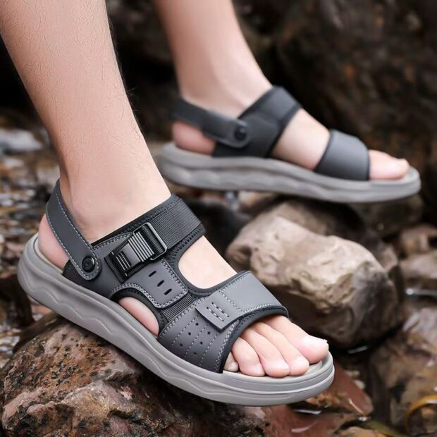 Soft sole anti-slip casual outdoor summer beach men sandals