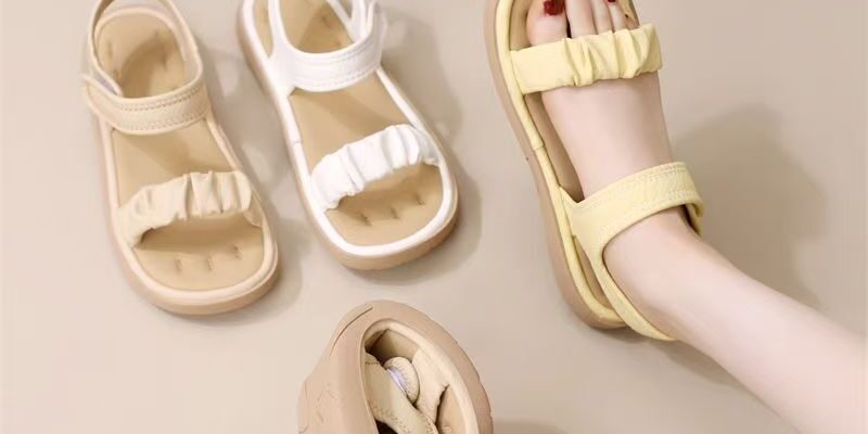 Soft sole flat casual summer fashion women sandals