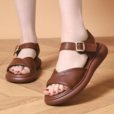 Soft leather flat summer comfortable women sandals