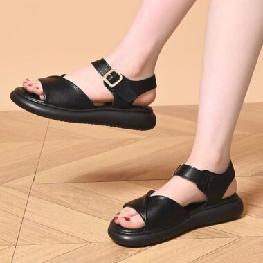 Soft leather flat summer comfortable women sandals