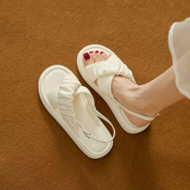 Ultra soft leather flat casual summer women sandals