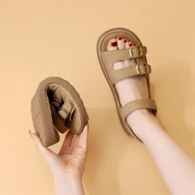 Vintage flat non-slip beach casual women sandals