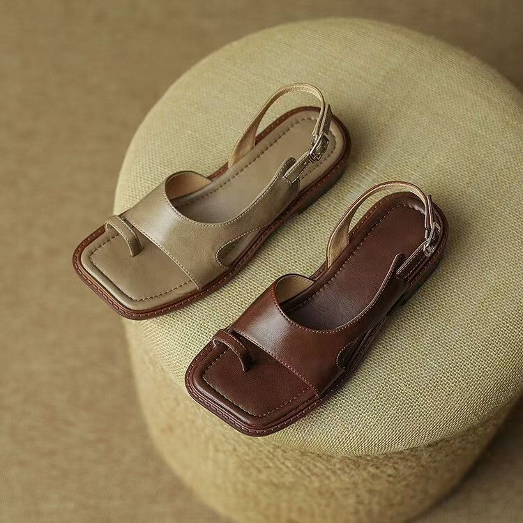 Vintage British-style low-heel leather women sandals