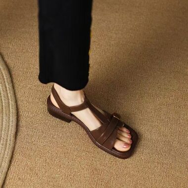 Vintage low heel genuine leather Roman women sandals