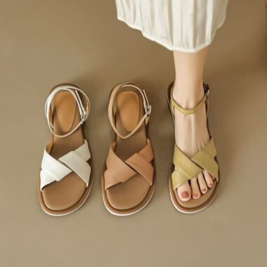 Soft leather vintage flat versatile summer women sandals