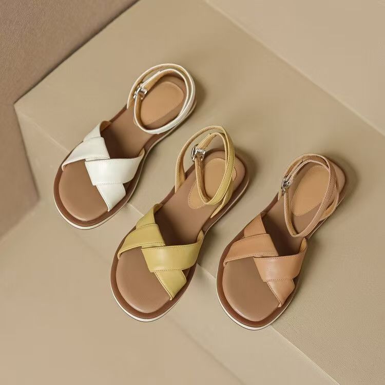 Soft leather vintage flat versatile summer women sandals